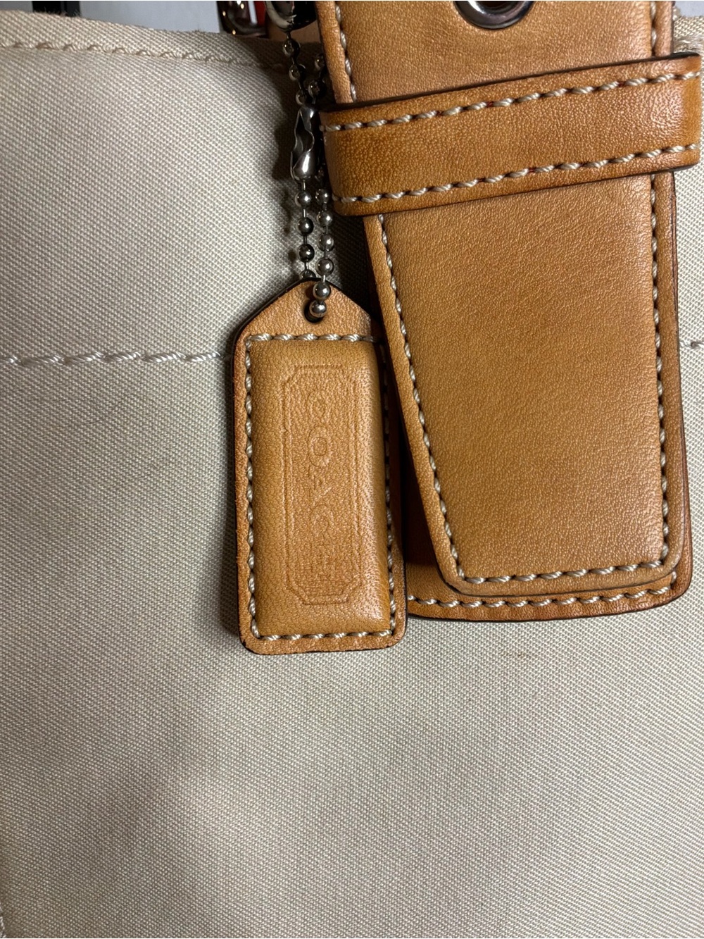 Vintage Y2K Coach Orange Leather Creed Patch Interior - Picture 7 of 7
